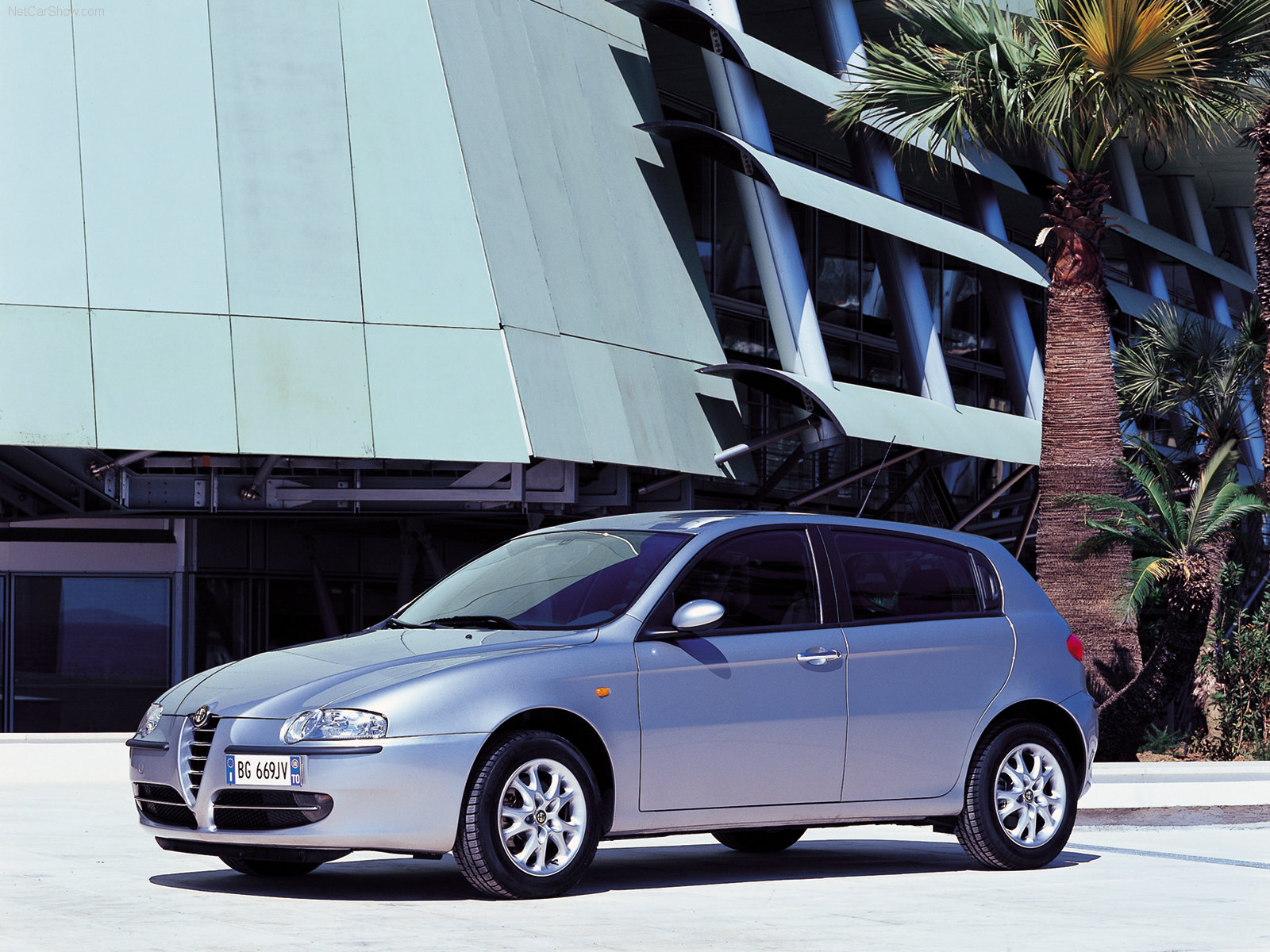 Voiture de l’Année : 2001, quand l’Alfa 147 prouvait que la foudre peut tomber deux fois