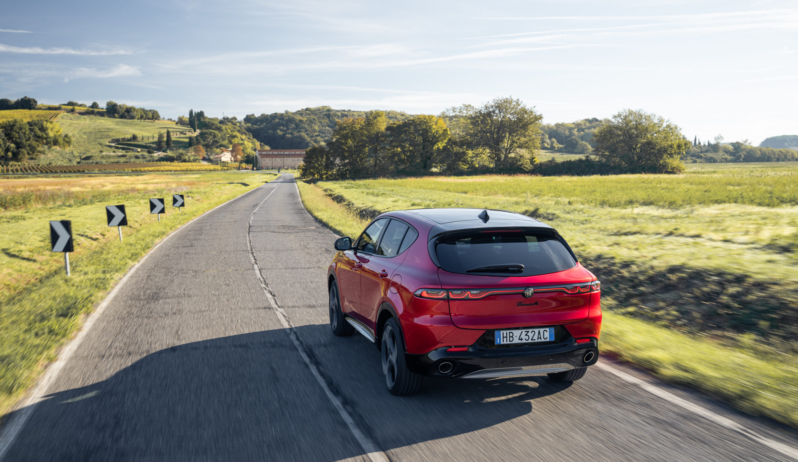 Chiffres ACEA 2025 : Pourquoi Alfa Romeo est le pilier intouchable du pôle Premium de Stellantis