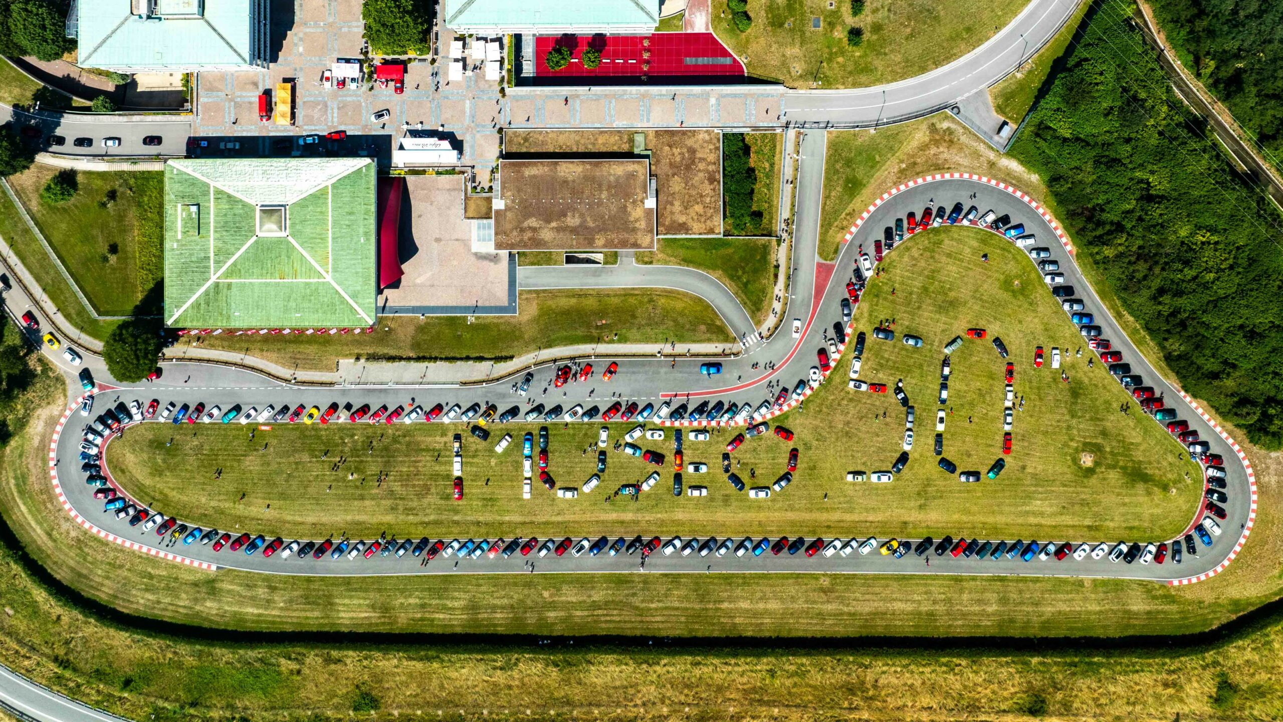 Double anniversaire historique à Arese : Le Musée Alfa Romeo fête ses 50 ans au cœur des 116 ans de la marque